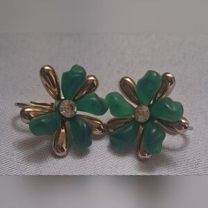 Coro Flower Clip On Earrings Green Plastic Goldtone w/ Rhinestone Center...Flaw